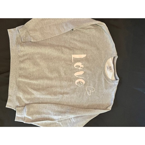 Oversized Love Sweatshirt Size Large - Picture 4 of 8